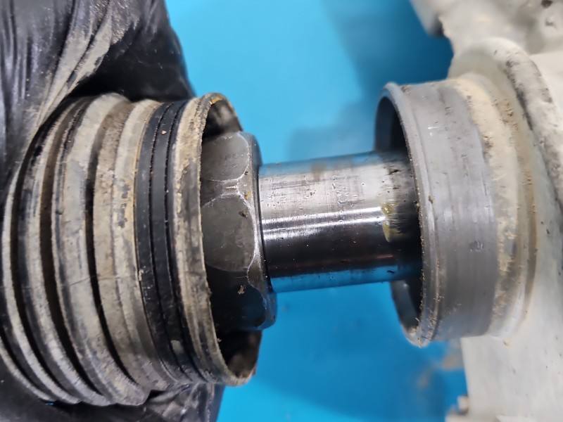 Рульова рейка Volkswagen Passat B6 3C1423051J — фото деталі 7
