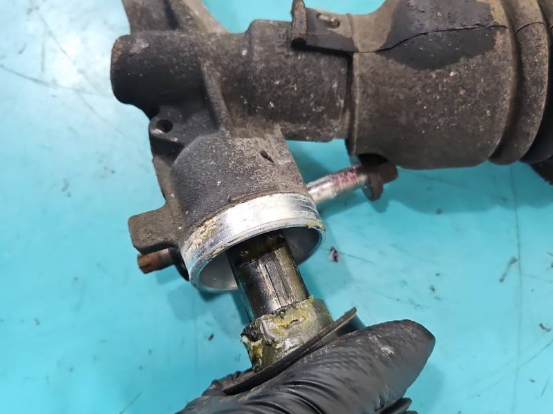 Рульова рейка Toyota Corolla E15 — фото деталі 9