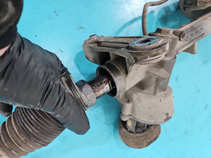 Рульова рейка Volkswagen Tiguan 5N1423050P — фото деталі 12