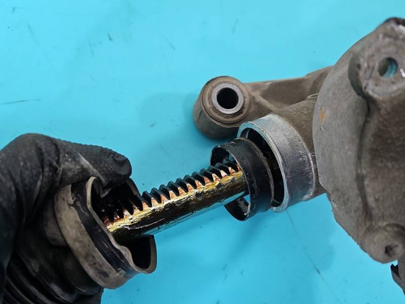 Рульова рейка Ford C-Max AV613D070YR — фото деталі 5