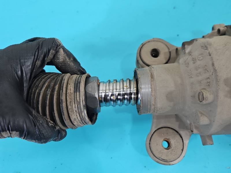 Рулевая рейка Volkswagen Tiguan 5N1423050P — фото детали 5