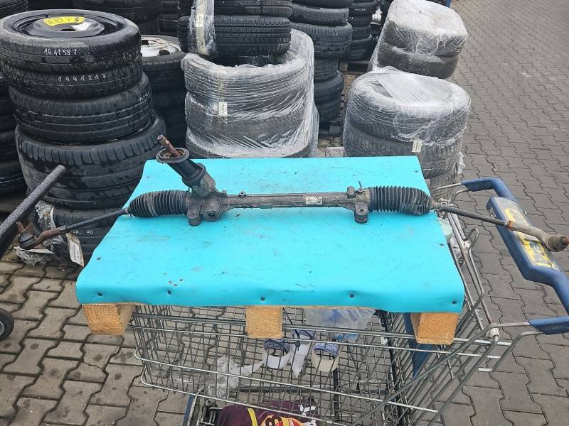 Рульова рейка Skoda Fabia 3 6C1423058E