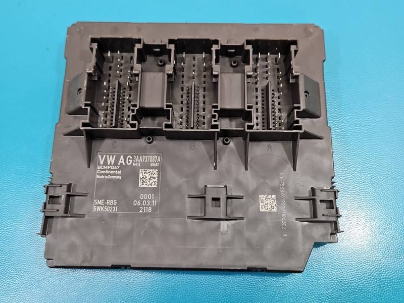 Блок комфорту BSI Volkswagen Passat B7 3AA937087A — фото деталі 2