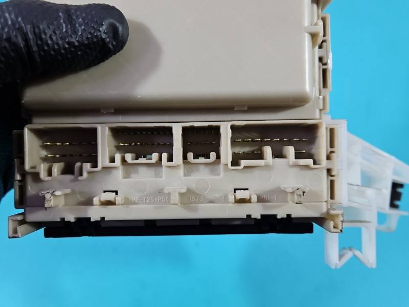 Блок комфорту BSI Toyota Verso 82730-0F290 — фото деталі 8