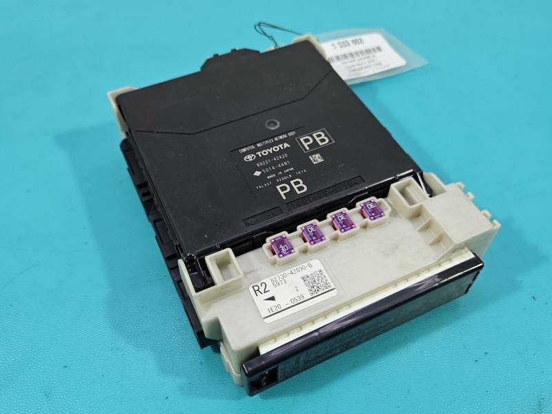Блок комфорту BSI Toyota Rav4 89221-42420