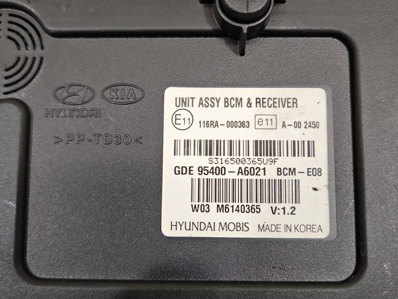 Блок комфорту BSI Hyundai I30 95400-A6021 — фото деталі 3