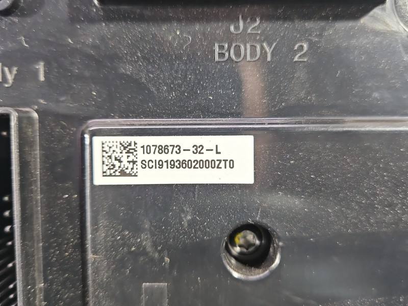 Блок комфорта BSI Tesla Model S 1078673-32-L — фото детали 6