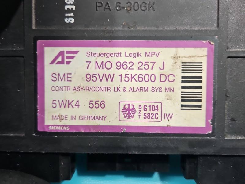 Блок комфорту BSI Volkswagen Sharan 7M0962257J — фото деталі 3