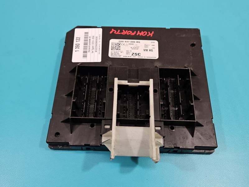 Блок комфорту BSI Volkswagen Tiguan 5Q0937086BQ — фото деталі 2