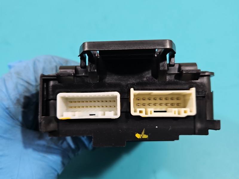 Блок комфорта BSI Mazda 3 KD45675Y0G — фото детали 5