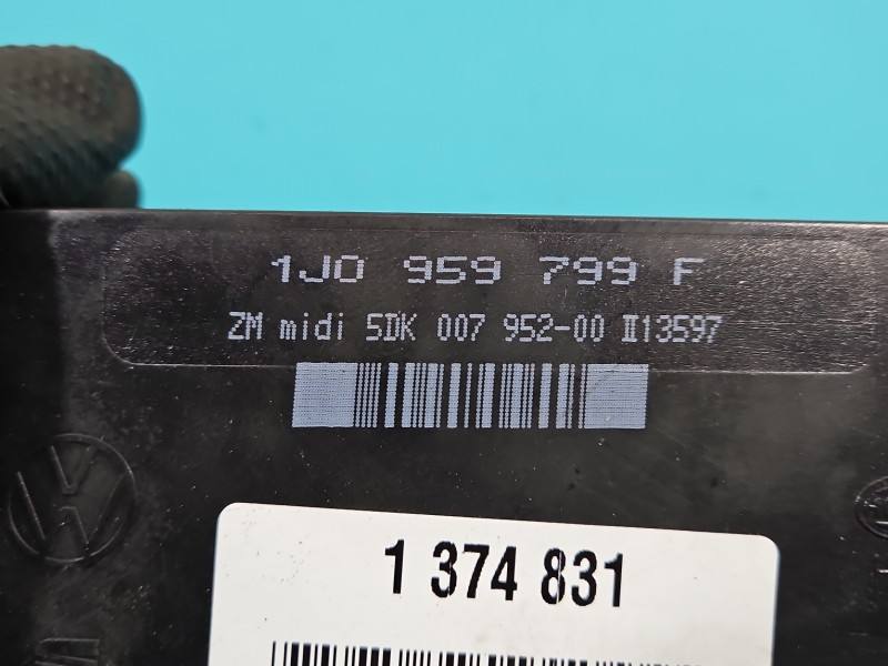 Блок комфорту BSI Volkswagen Passat B5 1J0959799F — фото деталі 3