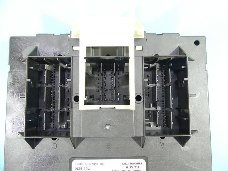 Блок комфорту BSI Volkswagen Passat B8 5Q0937086BD — фото деталі 4