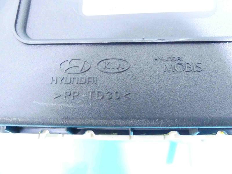 Блок комфорту BSI Hyundai I20 95400-C8020 — фото деталі 9