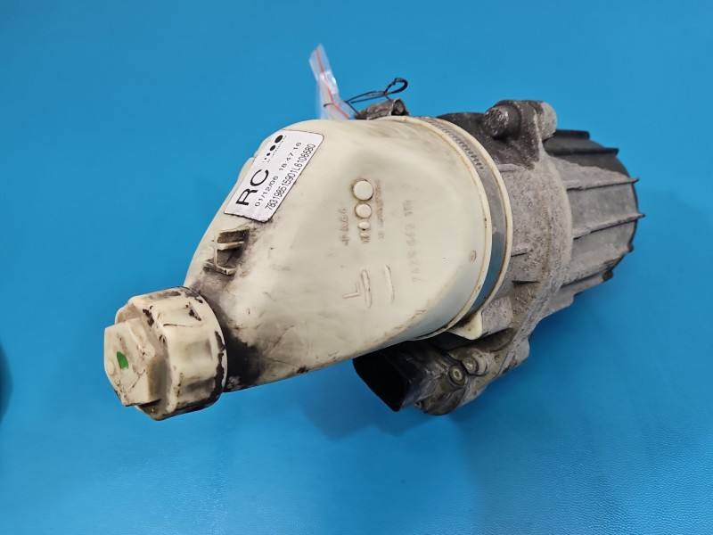 Насос ГУР / Рульова колонка Opel Zafira B 13192897