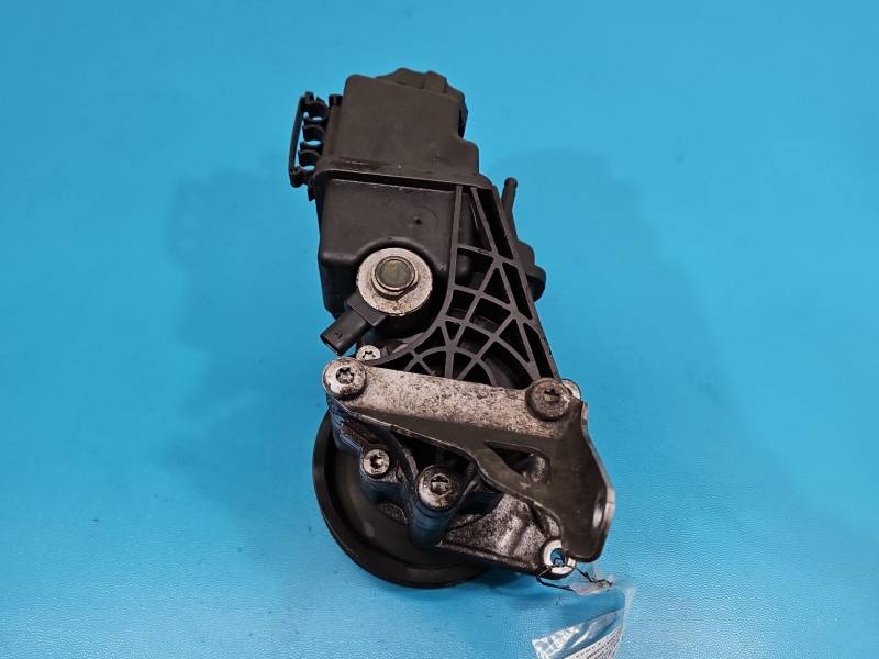 Насос ГУР / Рульова колонка Mercedes E W212 A0064664701 — фото деталі 6