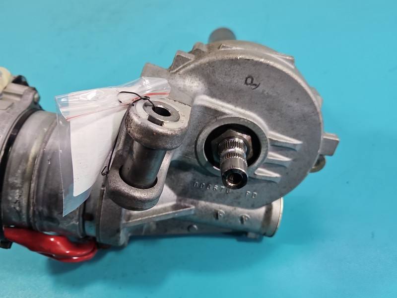 Насос ГУР / Рульова колонка Toyota Auris 89650-12D60 — фото деталі 6