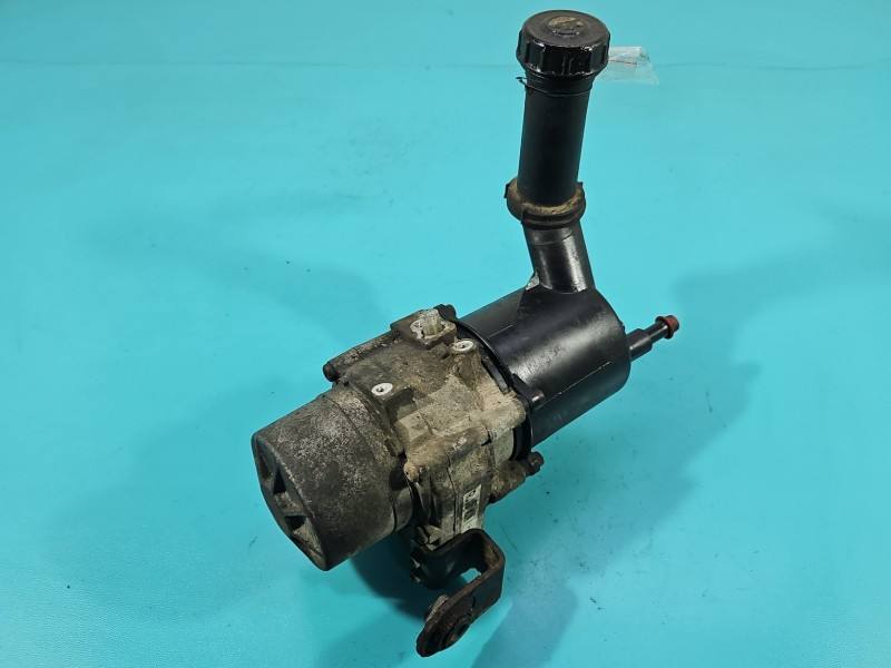 Насос ГУР / Рульова колонка Citroen C4 9681545980