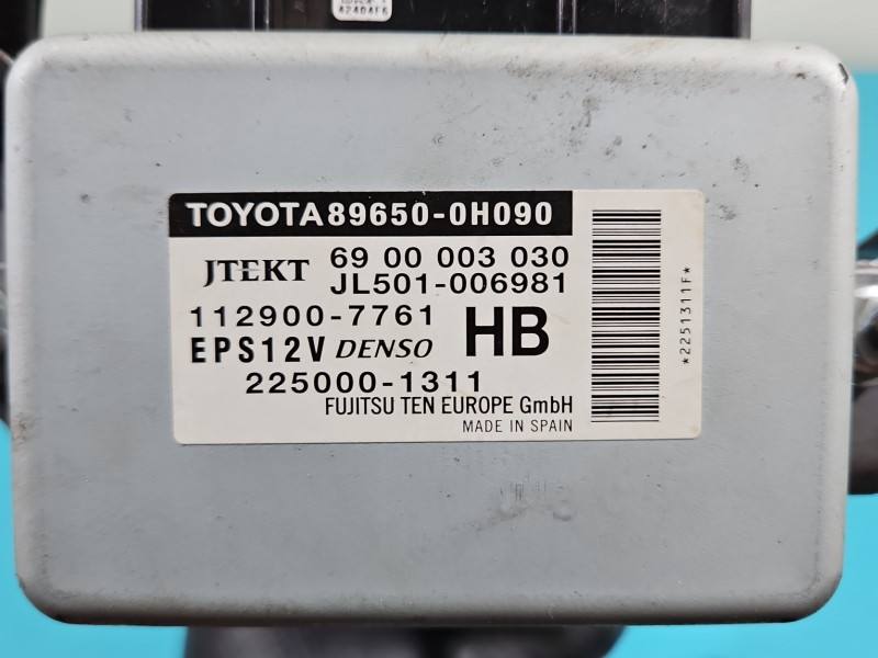 Насос ГУР / Рульова колонка Toyota Aygo JJ301-001571 — фото деталі 9