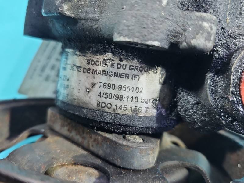Насос ГУР / Рульова колонка Volkswagen Passat B5 8D0145156T — фото деталі 4