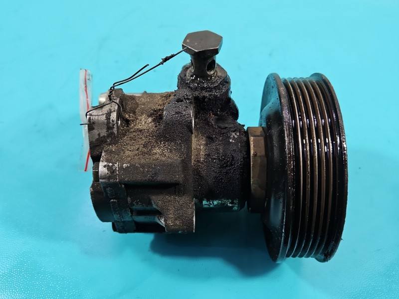 Насос ГУР / Рульова колонка Skoda Felicia 030145157D — фото деталі 4