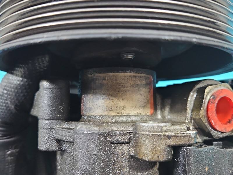 Насос ГУР / Рульова колонка Mercedes E W210 0024662201 — фото деталі 7