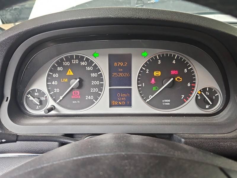 Щиток приладів Mercedes B W245 A1694403311