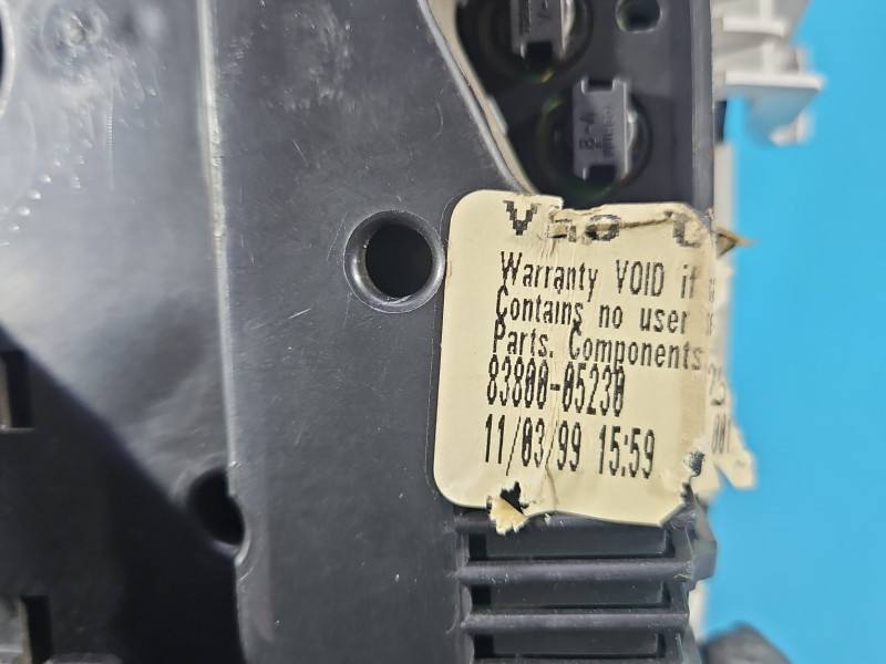Щиток приборов Toyota Avensis T22 83800-05230 — фото детали 9