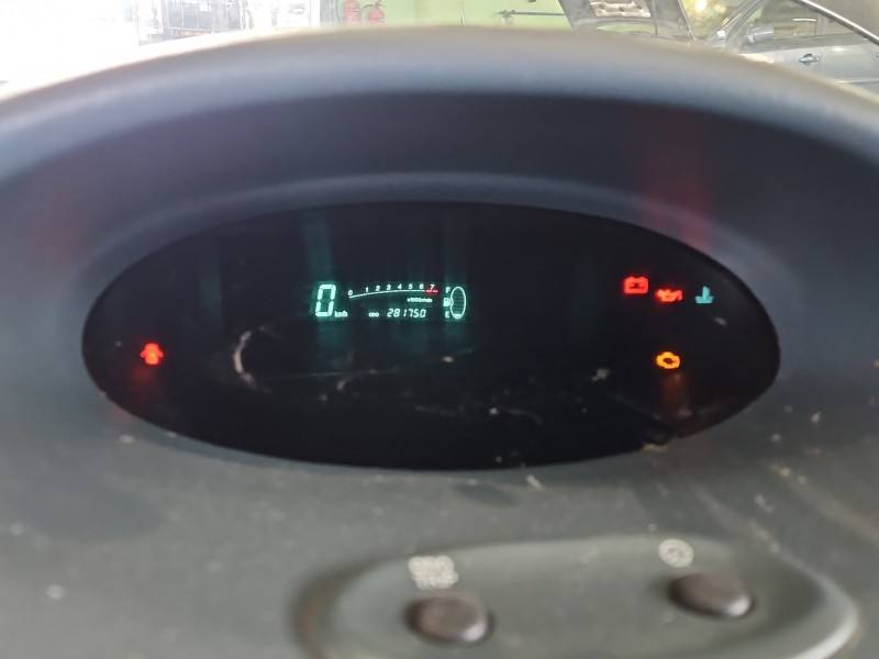 Щиток приладів Toyota Yaris 1 83800-52120