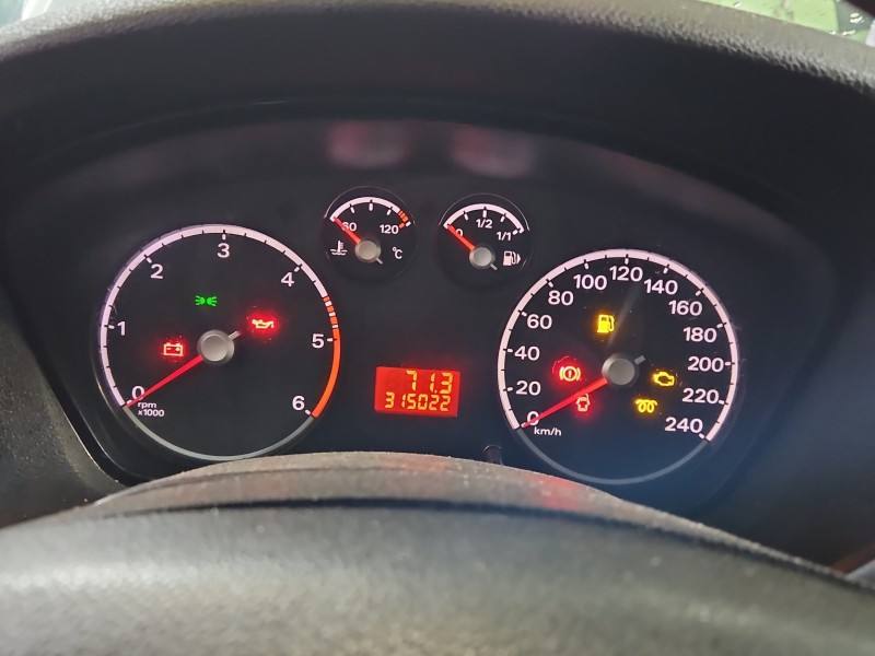 Щиток приладів Ford Focus 4M5T-10849-CB