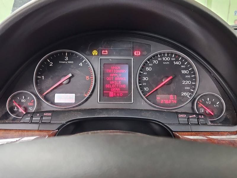 Щиток приладів Audi A4 B6 8E0920900K