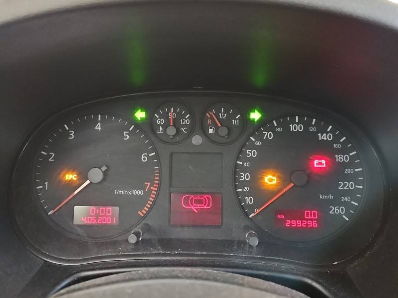 Щиток приладів Audi A3 8L 8L0920900F