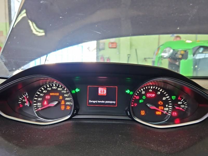 Щиток приладів Peugeot 308 9807650980