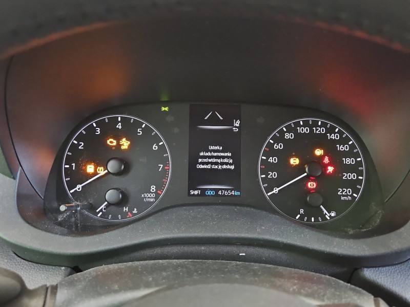 Щиток приборов Toyota Yaris 4 83800-F5A30