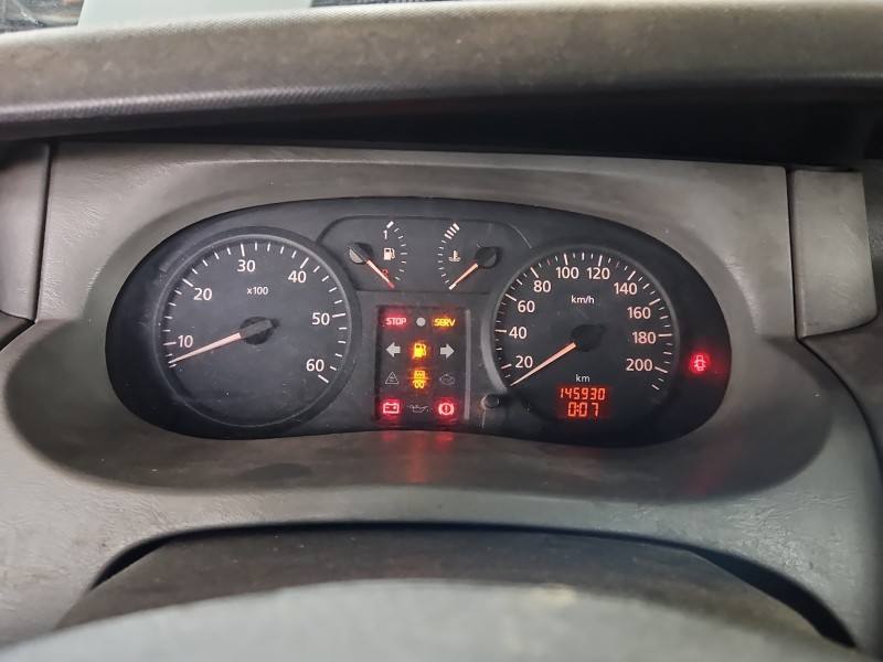 Щиток приладів Opel Vivaro P8200006337