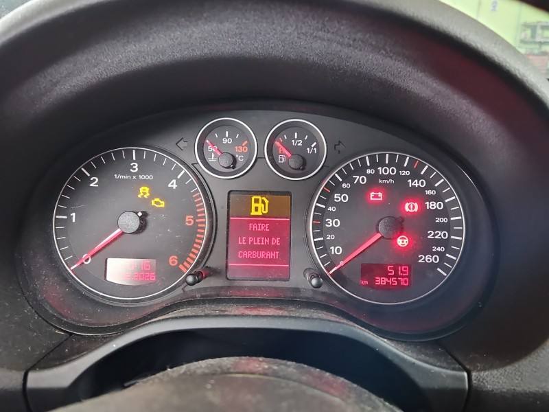 Щиток приборов Audi A3 8P 8P0920930R