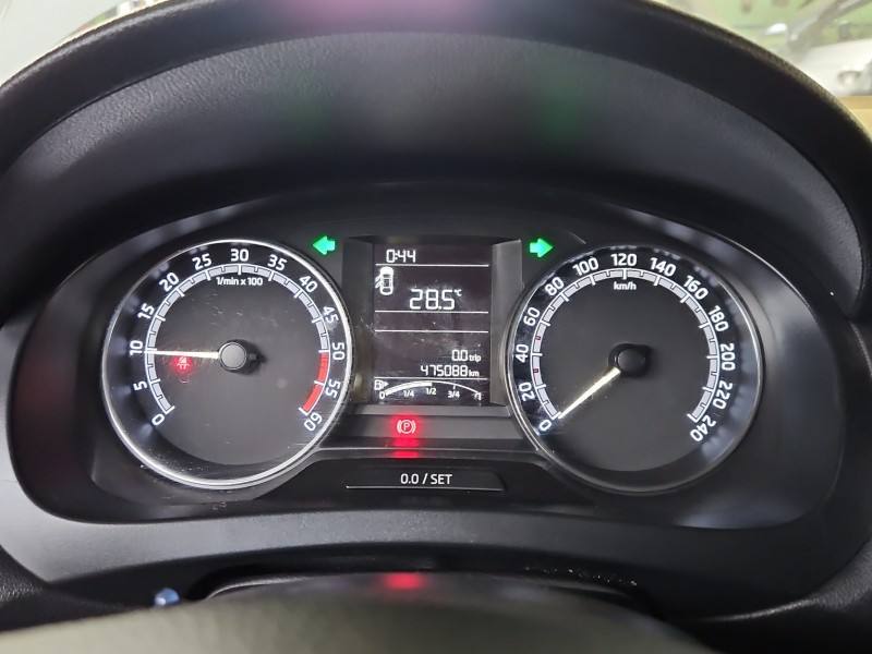 Щиток приладів Skoda Rapid 5JA920701B
