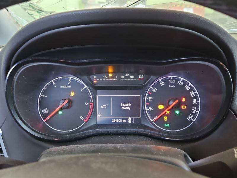 Щиток приладів Opel Zafira C 39129404