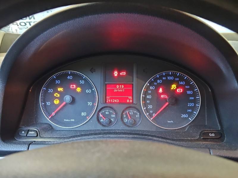 Щиток приладів Volkswagen Jetta 1K0920864A