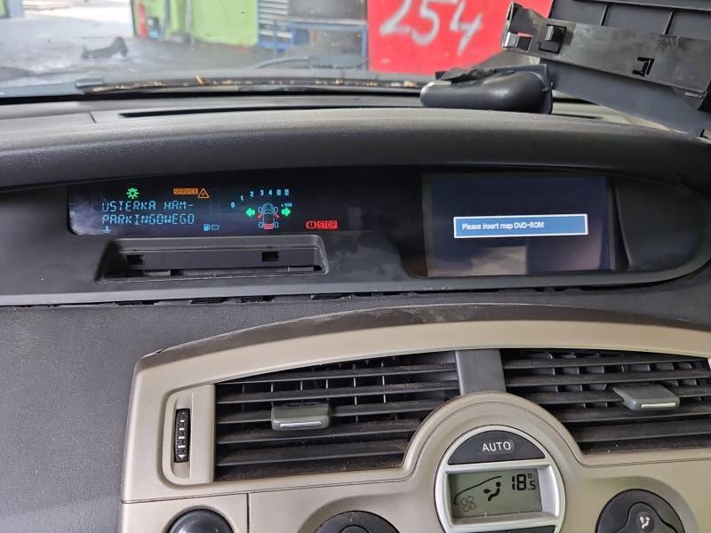 Щиток приладів Renault Scenic 2 8200704466-D