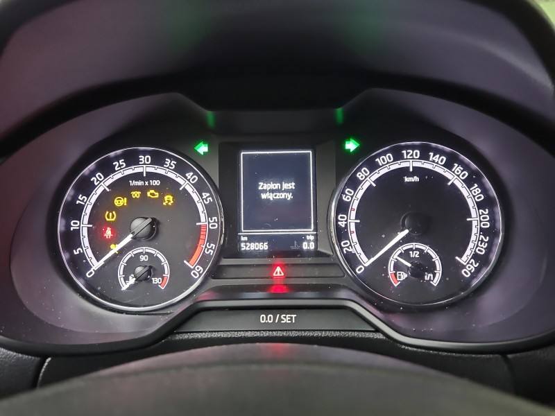 Щиток приладів Skoda Octavia 3 5E0920781F