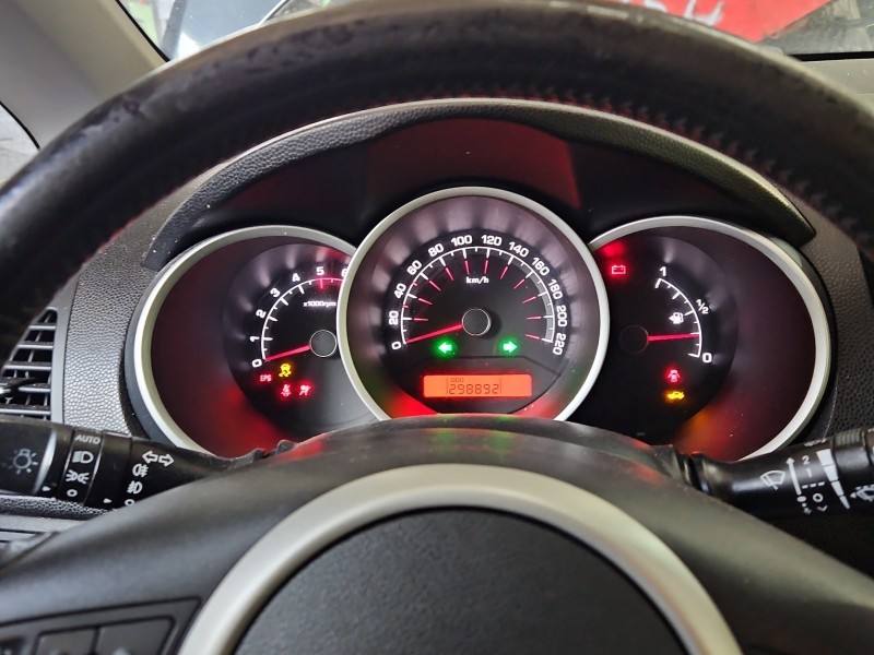 Щиток приладів Kia Venga 94004-1P430