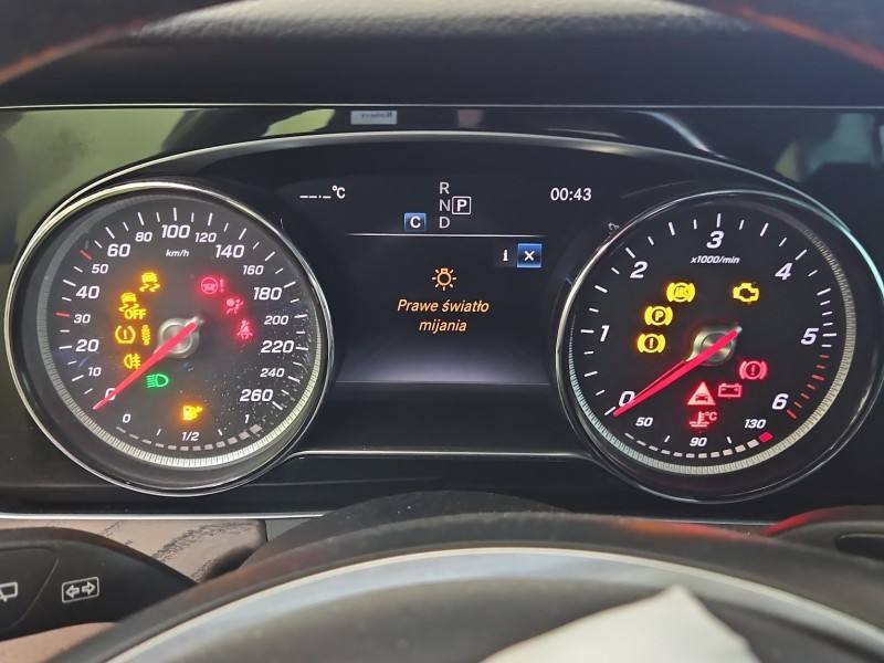 Щиток приладів Mercedes E W213 A2139000922