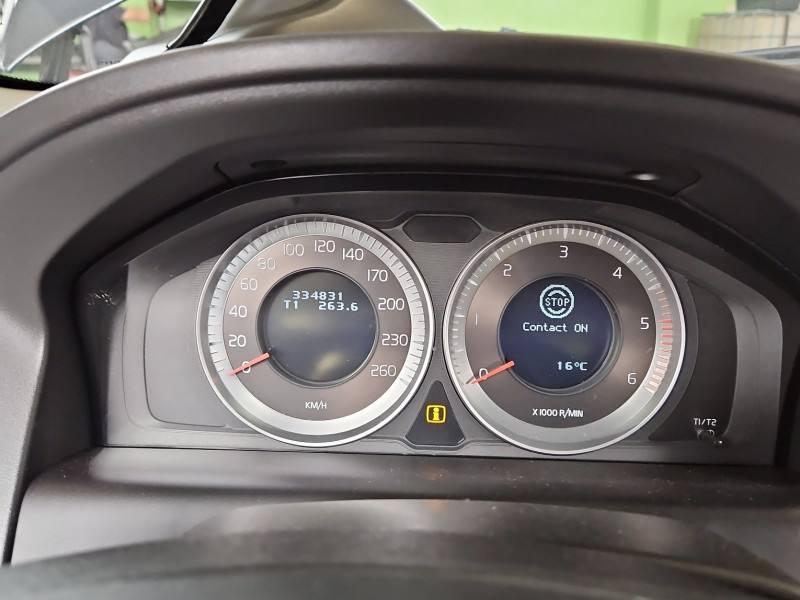 Щиток приладів Volvo XC60 31343325AA