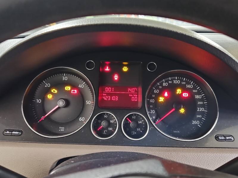 Щиток приладів Volkswagen Passat B6 3C0920850L