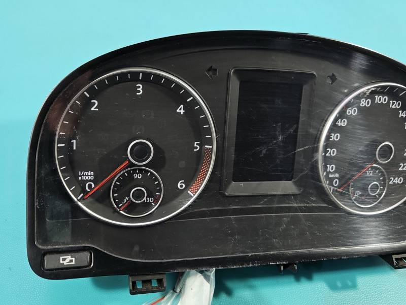Щиток приборов Volkswagen Touran 1T0920875A — фото детали 4