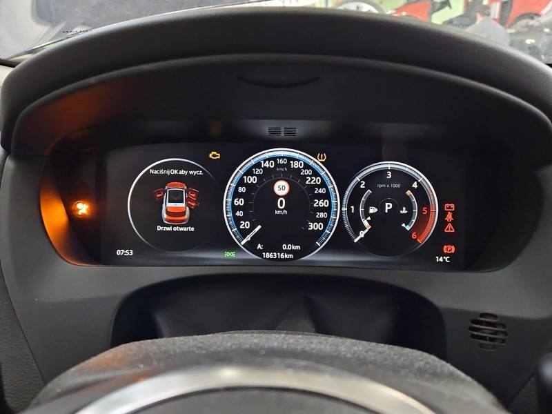 Щиток приладів Jaguar F Pace HK83-10849-LD