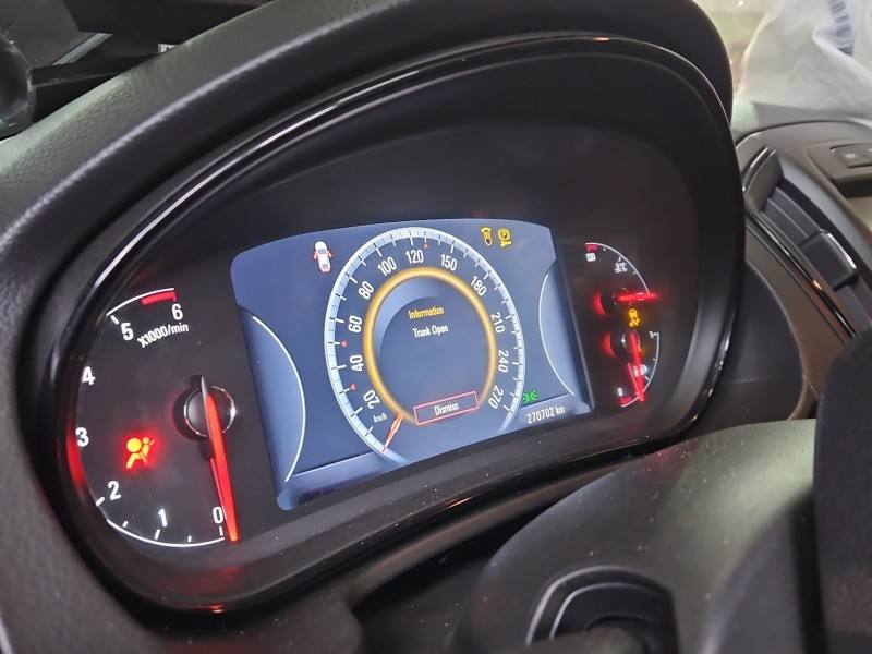 Щиток приборов Opel Insignia 39060822