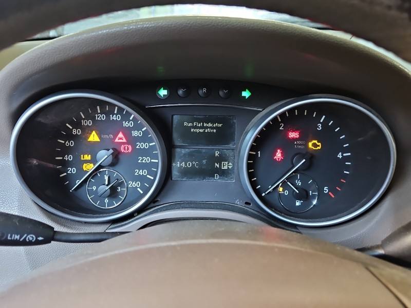 Щиток приладів Mercedes ML W164 A1645408947