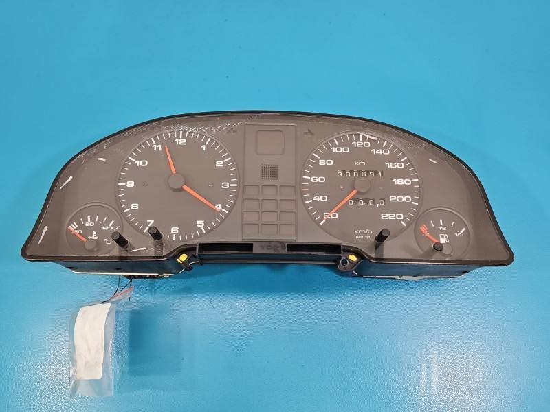 Щиток приборов Audi 80 B4 8A0919033CA