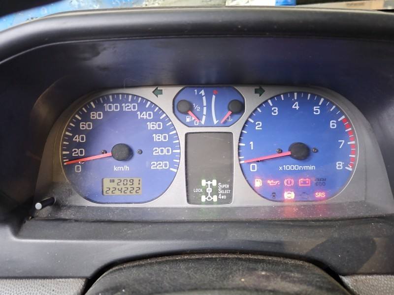 Щиток приладів Mitsubishi Pajero MR975308
